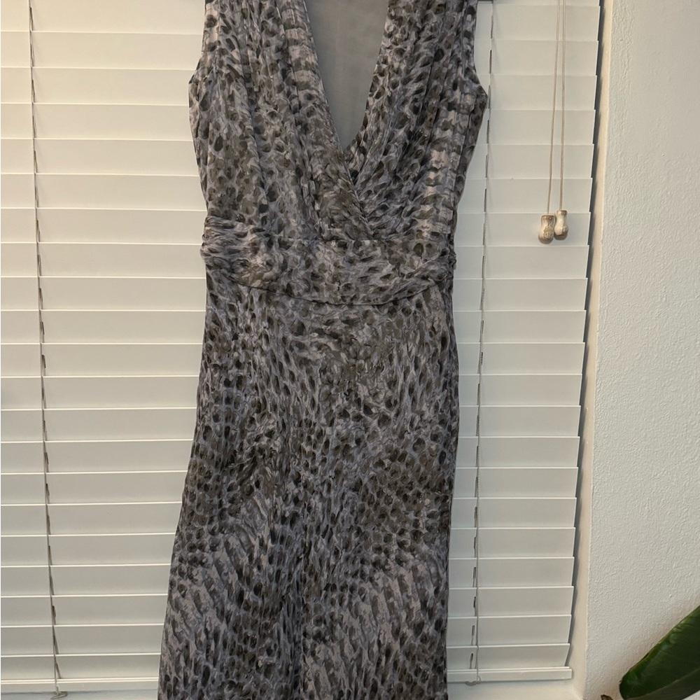Elegant Gray Sleeveless Dress